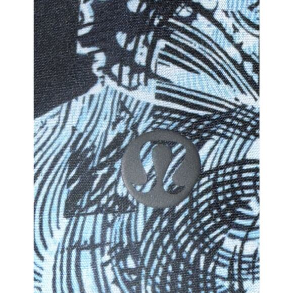 Lululemon Tracker Short V 4" Size 2 Eternal Wave Starlight Black‎ - Picture 5 of 5